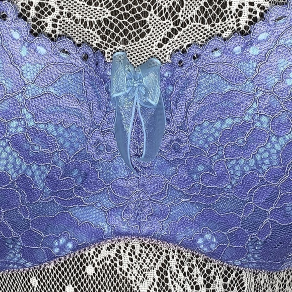 b.tempt’d purple & aqua blue lace bra. 36D. Underwire. Lightly lined. EUC - Picture 2 of 9